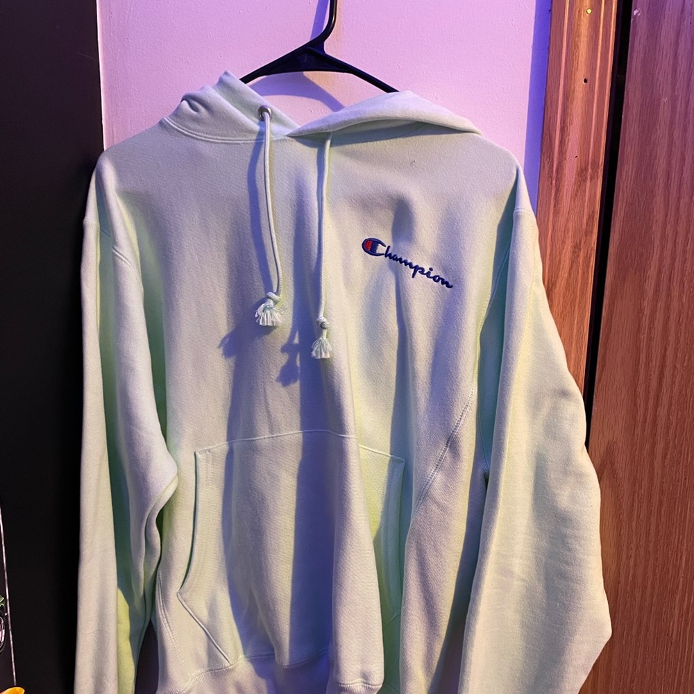 Small champion hoodie